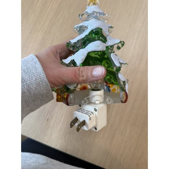 Christmas Tree Night Light From Lights In The Night By Seasons Of Cannon Falls - Picture 2 of 6